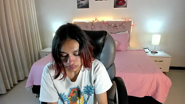 Kat cute  online show from September 2025 01:53:01 AM