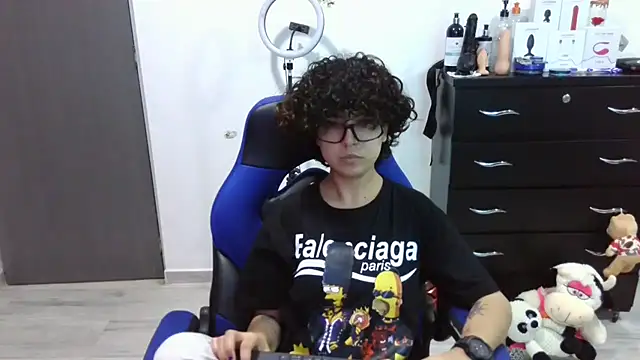 thomascooper7 online show from October 2025 08:43:02 PM