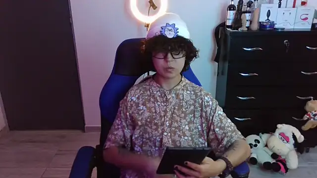 thomascooper7 online show from November 2025 06:18:02 PM