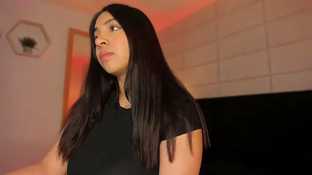 Christine Laam online show from October 2025 12:13:02 PM