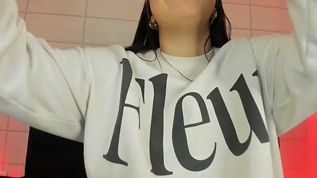 Christine Laam online show from October 2025 12:14:01 PM