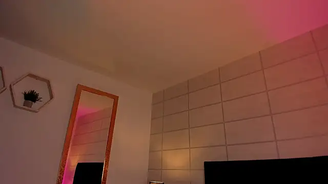 Christine Laam online show from February 2026 12:12:01 PM