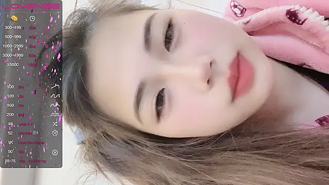 Snapshot of MM_YY_SS chatting on February 2025 10:09:02 AM MM YY SS online show from February 2025 10:09:02 AM