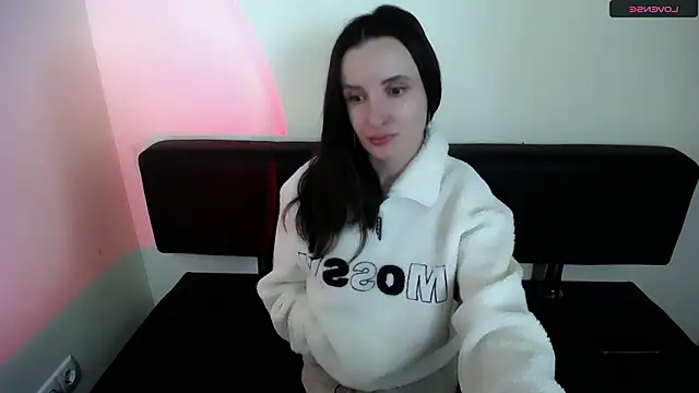 LaimaV  online show from February 2026 12:59:02 PM