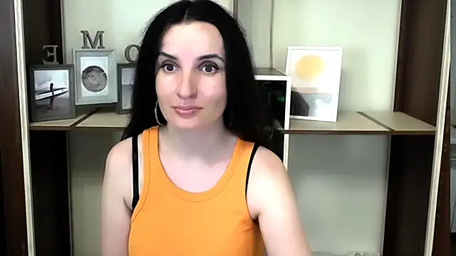 Snapshot of LaimaV_ chatting on June 2026 06:02:01 PM LaimaV online show from June 2026 06:02:01 PM