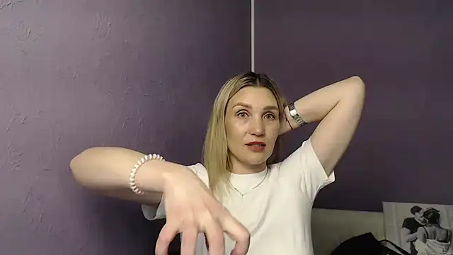  sexy lady online show from December 2024 11:22:02 AM