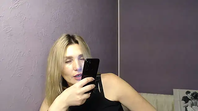  sexy lady online show from December 2024 02:04:01 PM