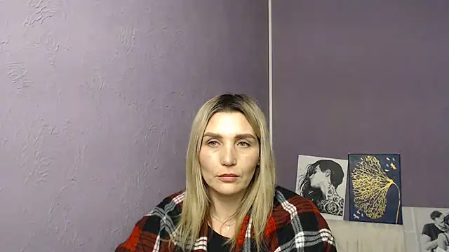  sexy lady online show from December 2024 05:06:02 PM