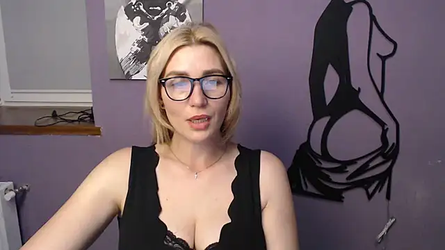 Snapshot of _sexy_lady chatting on June 2026 01:06:02 PM sexy lady online show from June 2026 01:06:02 PM