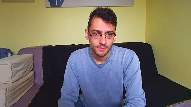 Snapshot of HungEddy chatting on October 2025 10:13:01 AM HungEddy online show from October 2025 10:13:01 AM