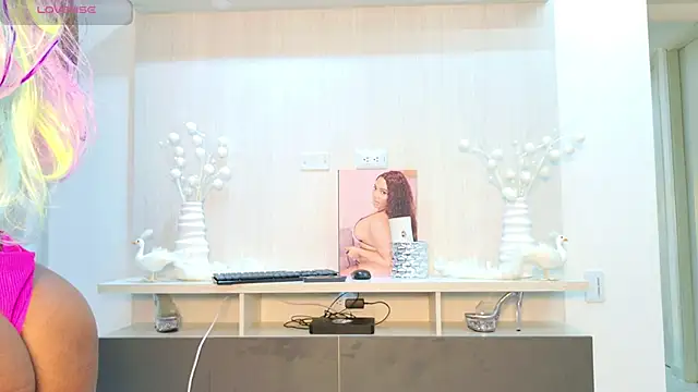 SabrinaAlcantara1 online show from February 2026 08:53:02 PM