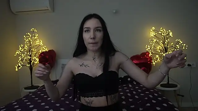 Snapshot of NikkiGoldSide chatting on March 2025 03:37:01 PM NikkiGoldSide online show from March 2025 03:37:01 PM
