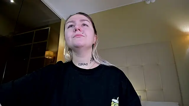 Debbie Taylor online show from November 2025 05:22:01 PM