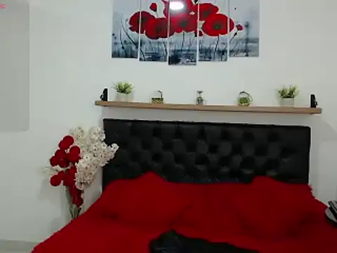 Snapshot of lily_f00x chatting on January 2025 05:13:02 AM lily f00x online show from January 2025 05:13:02 AM