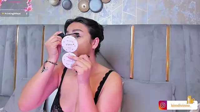 Snapshot of KimDevinne chatting on March 2025 03:09:02 AM KimDevinne online show from March 2025 03:09:02 AM