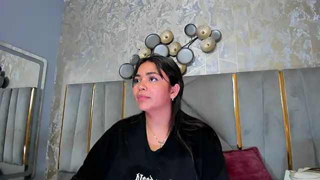 KimDevinne online show from February 2026 03:10:01 AM