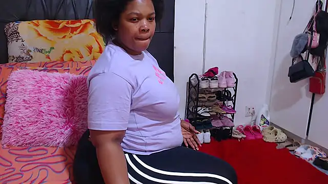 BigbootyNickyx online show from October 2025 01:50:02 AM