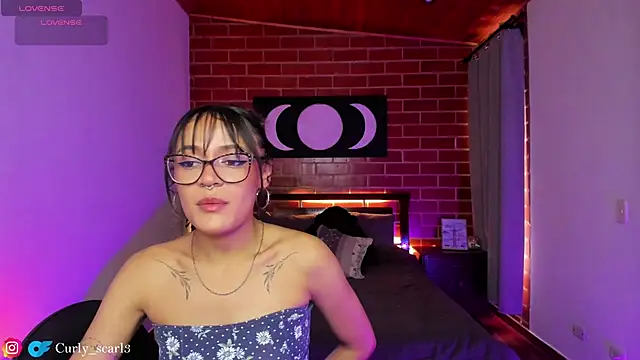 Snapshot of Scarlett_Vela13 chatting on June 2026 09:05:02 PM Scarlett Vela13 online show from June 2026 09:05:02 PM