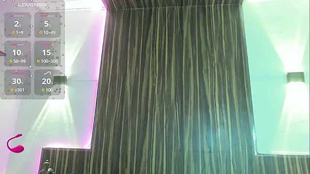 Snapshot of issa_soto_ chatting on February 2025 01:41:01 PM issa soto online show from February 2025 01:41:01 PM