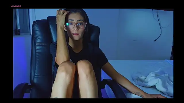 thedianakaro online show from May 2026 03:04:02 AM