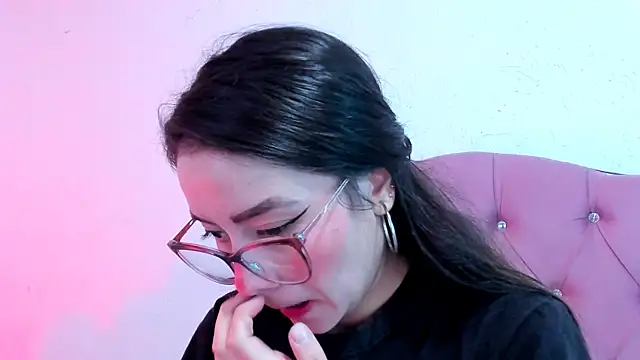 teffy lee online show from December 2024 07:49:01 PM