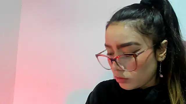 teffy lee online show from December 2024 08:25:02 PM