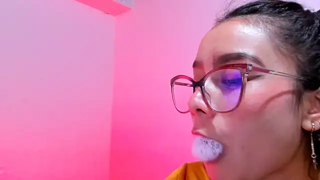 teffy lee online show from December 2024 11:28:01 PM