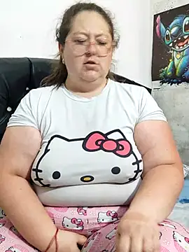 Snapshot of Chloee_ep chatting on December 2024 09:11:02 PM Chloee ep online show from December 2024 09:11:02 PM