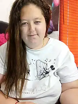 Snapshot of Chloee_ep chatting on January 2025 05:48:01 PM Chloee ep online show from January 2025 05:48:01 PM