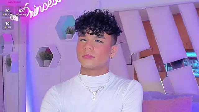 EthanCollens online show from December 2024 01:02:02 AM