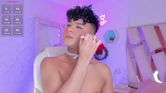 EthanCollens online show from December 2024 12:39:02 AM