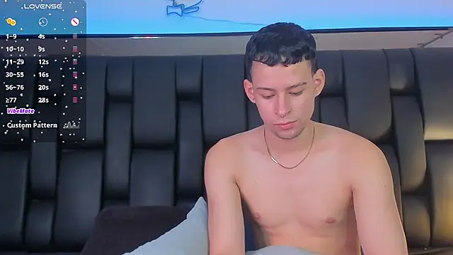 JadeSmiith  online show from January 2025 09:26:01 PM