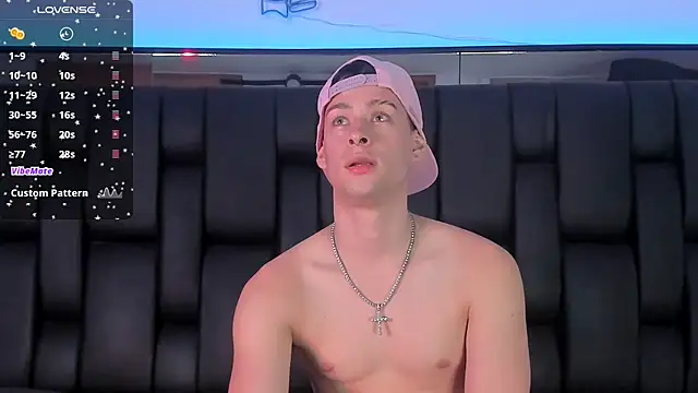 JadeSmiith  online show from February 2025 10:40:01 PM