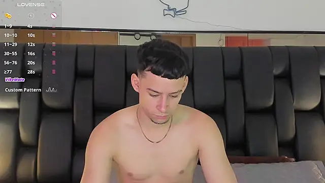 JadeSmiith  online show from February 2025 09:47:02 PM