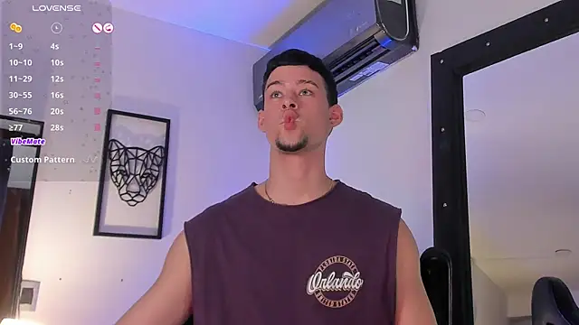 JadeSmiith  online show from March 2025 10:22:02 PM