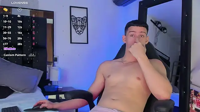 JadeSmiith  online show from March 2025 10:28:02 PM