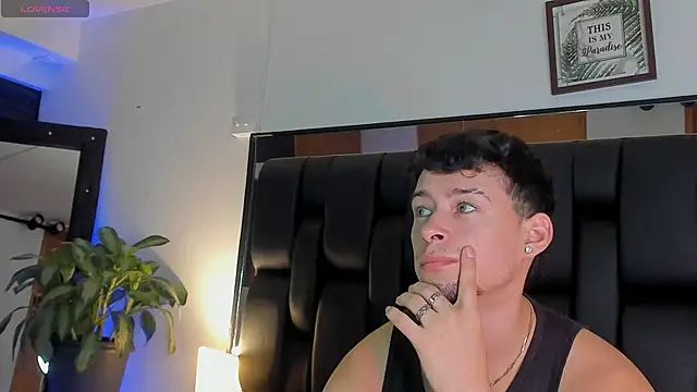 JadeSmiith  online show from January 2026 11:21:01 PM