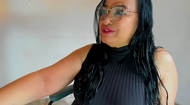 Gia Nahomi online show from March 2025 09:16:02 PM