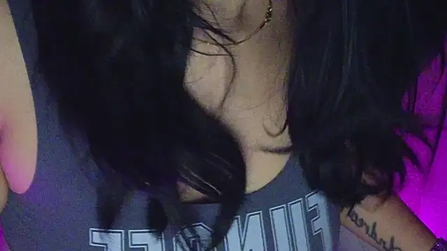 Snapshot of Alahia7demon chatting on October 2025 10:15:01 AM Alahia7demon online show from October 2025 10:15:01 AM