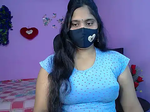 Snapshot of Hot_Maleka chatting on April 2026 04:45:02 PM Hot Maleka online show from April 2026 04:45:02 PM