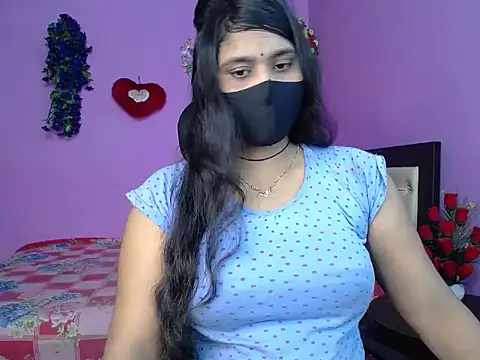 Snapshot of Hot_Maleka chatting on May 2026 04:58:02 PM Hot Maleka online show from May 2026 04:58:02 PM