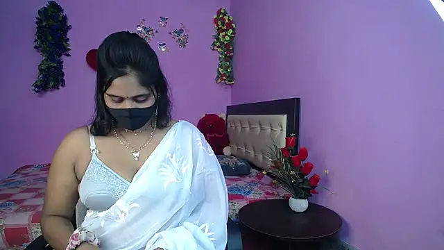 Snapshot of Hot_Maleka chatting on June 2026 04:57:02 PM Hot Maleka online show from June 2026 04:57:02 PM