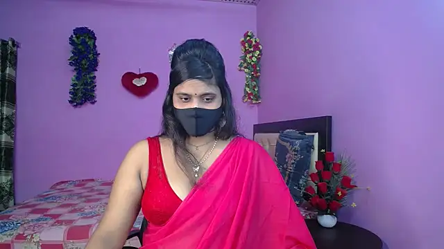 Snapshot of Hot_Maleka chatting on June 2026 04:55:01 PM Hot Maleka online show from June 2026 04:55:01 PM
