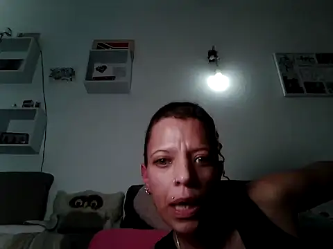 Snapshot of prettyblueeyes420 chatting on November 2025 03:20:02 AM prettyblueeyes420 online show from November 2025 03:20:02 AM