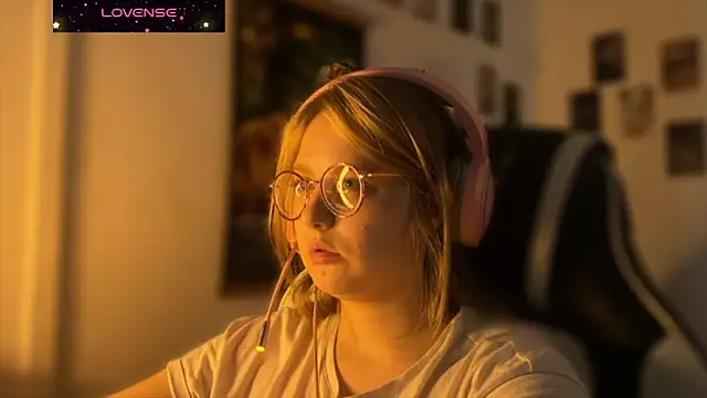 JacyWinslat online show from September 2025 02:55:01 PM