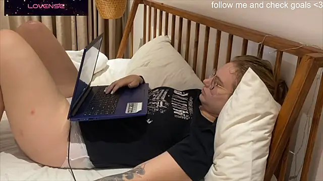 JacyWinslat online show from January 2026 06:23:02 PM