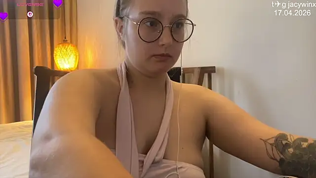 JacyWinslat online show from April 2026 10:51:02 AM