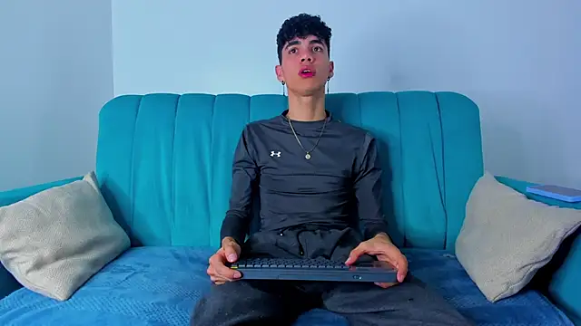 NeoRaptis online show from January 2025 07:53:02 PM