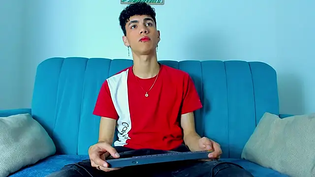 NeoRaptis online show from March 2025 08:21:02 PM