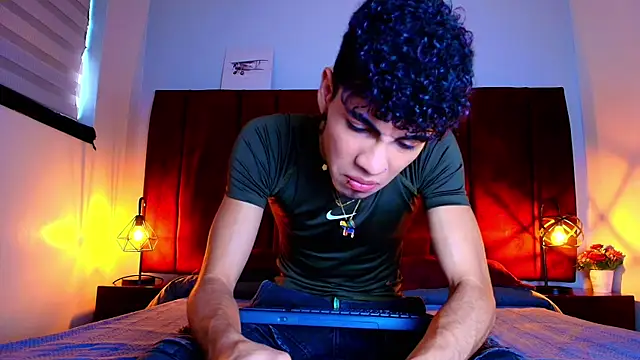 NeoRaptis online show from September 2025 08:12:02 PM